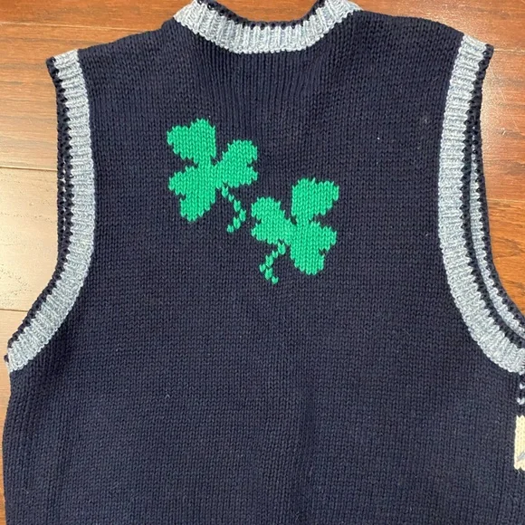 Vintage Irish Shamrock Leprechaun Knit Sweater Vest Size Med St Patrick’s Day - Picture 5 of 5